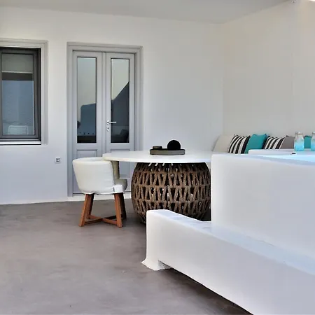 Spacious With Pool In Megalochori - 280 Sqm For 10 People Villa