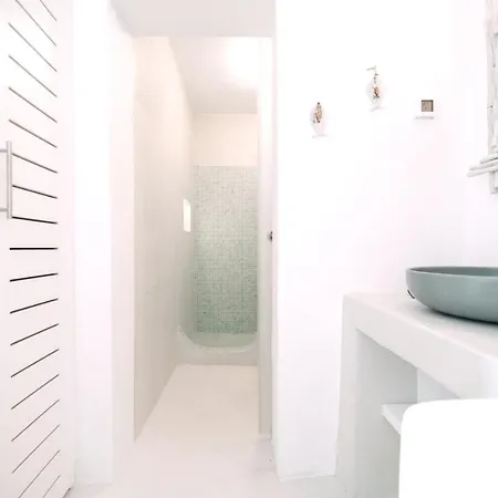 Spacious With Pool In Megalochori - 280 Sqm For 10 People Βίλα *