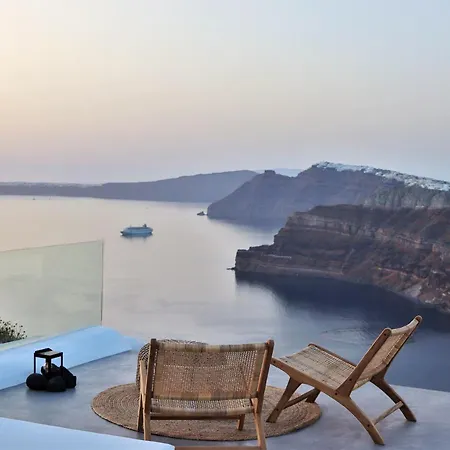 Spacious With Pool In Megalochori - 280 Sqm For 10 People Βίλα *