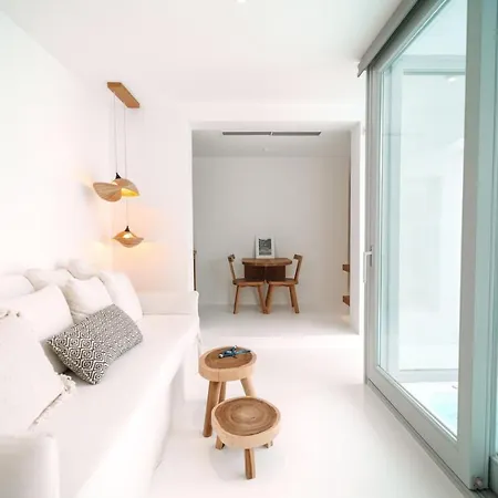 Spacious With Pool In Megalochori - 280 Sqm For 10 People Willa